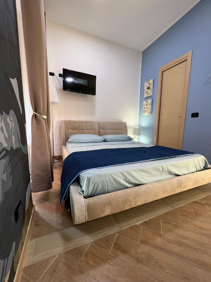 In Piazzetta Bed & Breakfast เนเปิลส์ ภายนอก รูปภาพ
