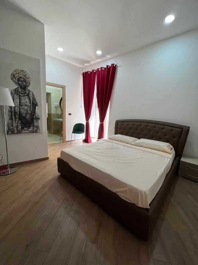 In Piazzetta Bed & Breakfast เนเปิลส์ ภายนอก รูปภาพ