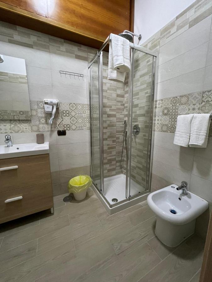 In Piazzetta Bed & Breakfast เนเปิลส์ ภายนอก รูปภาพ