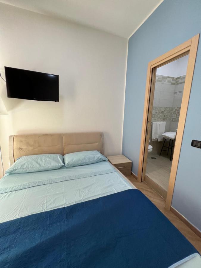 In Piazzetta Bed & Breakfast เนเปิลส์ ภายนอก รูปภาพ